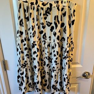 Leopard print midi skirt